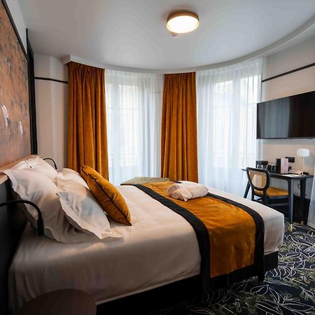 Hotel Et Restaurant Le Regina Le Puy-en-Velay 외부 사진