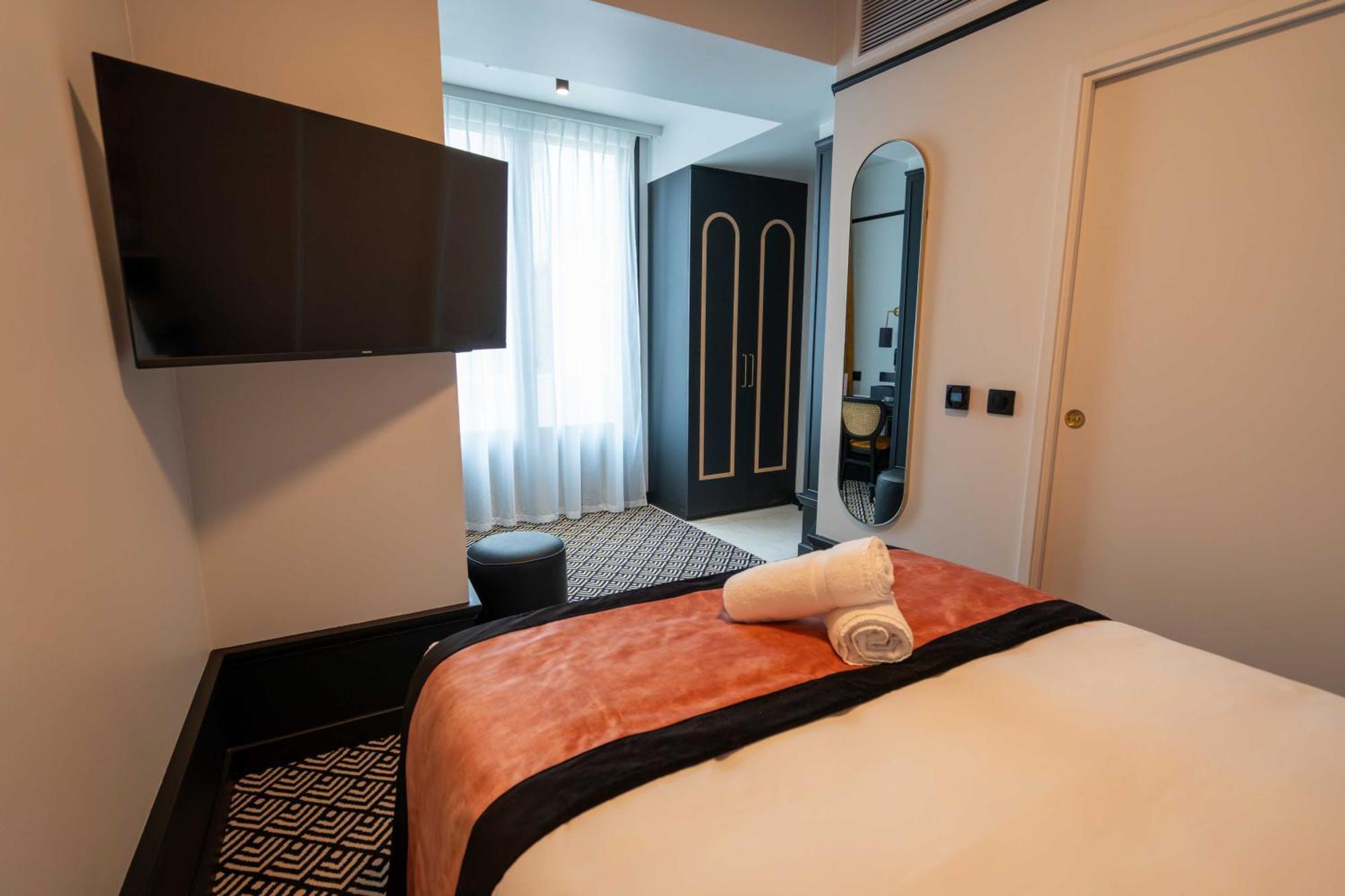 Hotel Et Restaurant Le Regina Le Puy-en-Velay 외부 사진