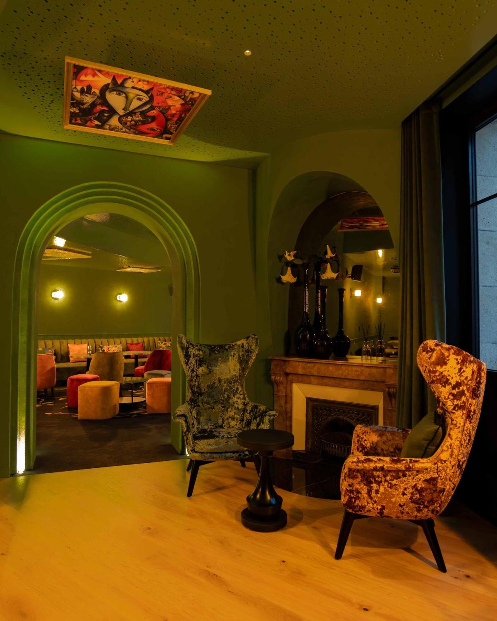 Hotel Et Restaurant Le Regina Le Puy-en-Velay 외부 사진